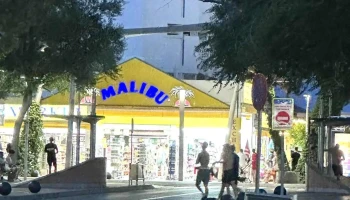 Malibu Supermarket - 15
