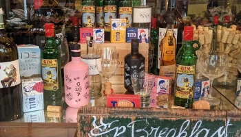 Mercato Minorca - Plaça De La Miranda