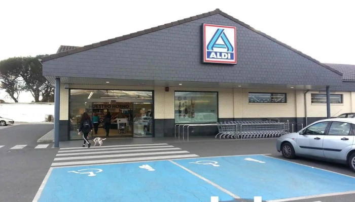 Aldi -  Estacionamiento - Alpedrete