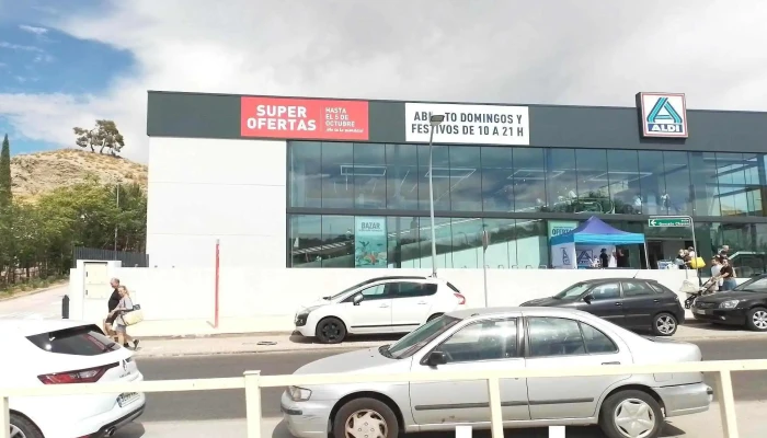 Aldi -  Estacionamiento - Aranjuez