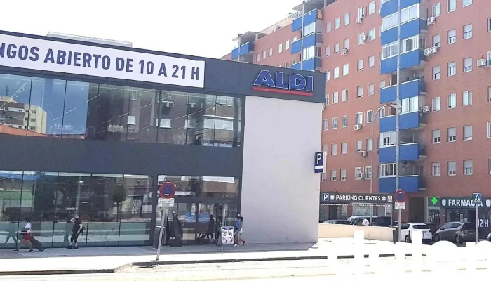 Aldi -  Estacionamiento - Fuenlabrada