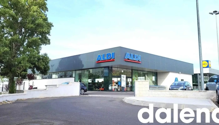 Aldi -  Estacionamiento - Tres Cantos