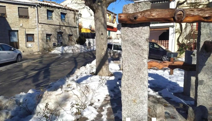 Alimentacion Y Bazar Estacionamiento - Fresnedillas de la Oliva