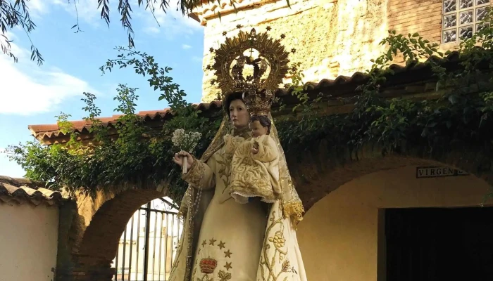 Ayuntamiento De Loma De Ucieza -  Opiniones - Bahillo