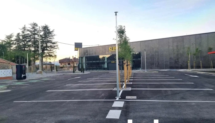 Bm Supermercados -  Estacionamiento - Galapagar