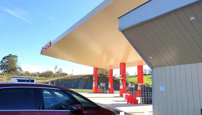 Carrefour Express Eess -  Estacionamiento - Colombres
