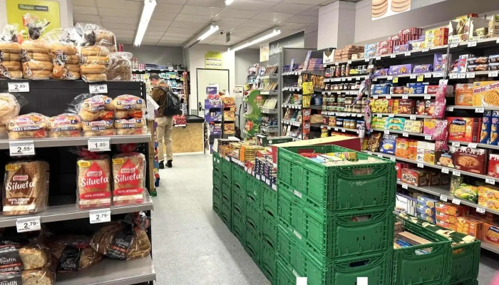 Carrefour Express -  Interior - Madrid