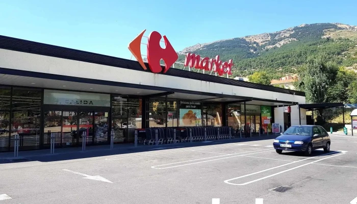Carrefour Market -  Estacionamiento - San Lorenzo de El Escorial