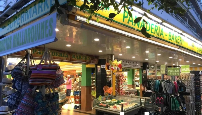 Casa Pepe Supermarket - 10