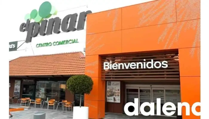 Centro Comercial Carrefour El Pinar -  Del Propietario - Las Rozas de Madrid