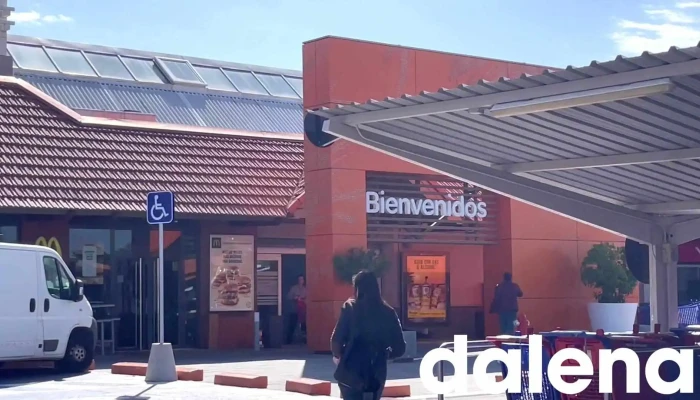 Centro Comercial Carrefour El Pinar -  Videos - Las Rozas de Madrid