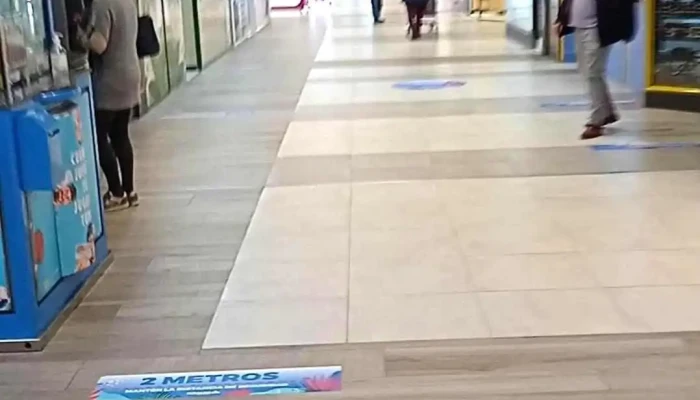 Centro Comercial Los Valles -  Videos - Collado Villalba