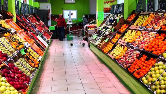 El Hiper De La Fruta -  Fotos - Alpedrete