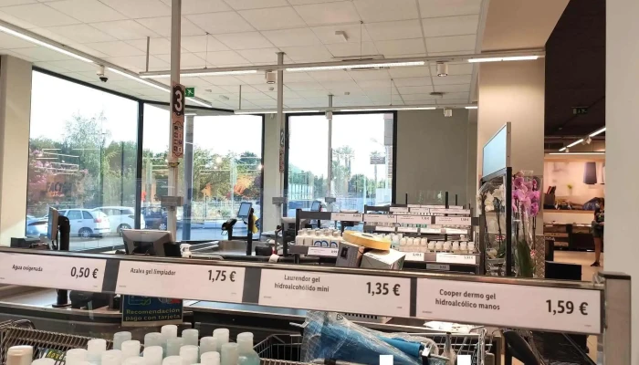 Factori Discount Lidl Alcala De Henares Interior - Alcalá de Henares