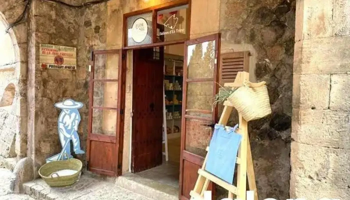 Flor de Sal d'Es Trenc - Valldemossa Shop - Carrer De Jovellanos