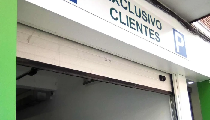 Hiper Usera -  Instagram - Madrid