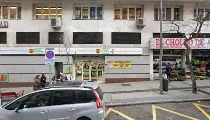Hiper Usera -  Ubicaciondeg - Madrid