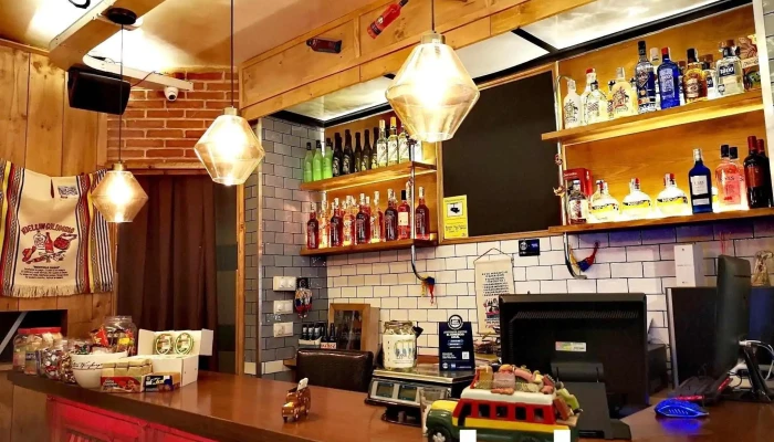 La Chiva Bodega Latina Interior - Collado Villalba