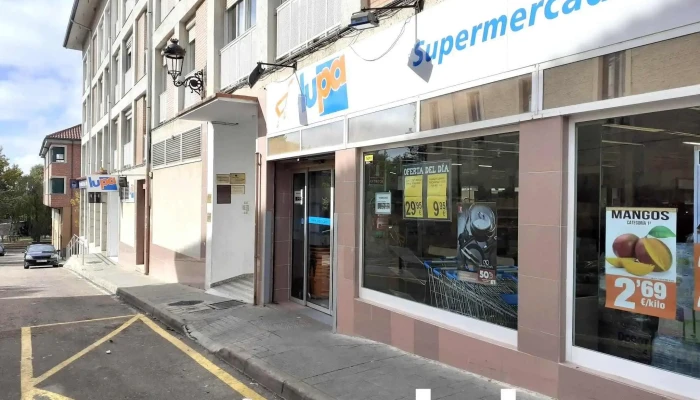 Lupa Supermercados -  Estacionamiento - Carrión de los Condes