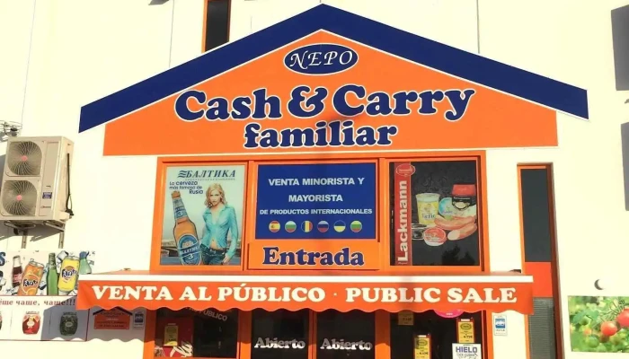 Mega Baltica Almacen - Carrer Dels Ferrers