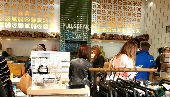 Pullbear Fotos - San Sebastián de los Reyes