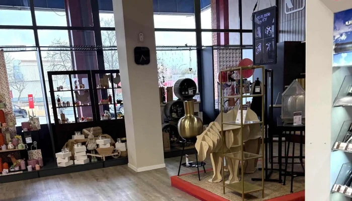 Retif Alcobendas Mobiliario Para Tiendas Ubicacion - Alcobendas