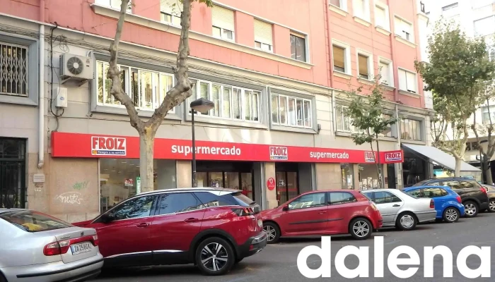Supermercado Froiz -  Estacionamiento - Zamora