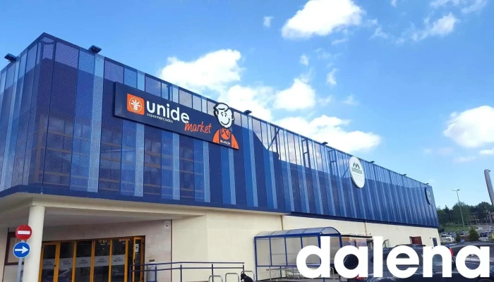 Supermercado Unide Market Soto Del Real -  Estacionamiento - Soto del Real