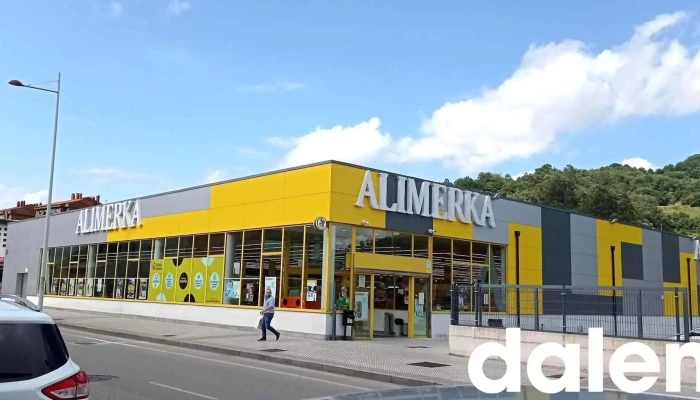 Supermercados Alimerka -  Estacionamiento - Mieres