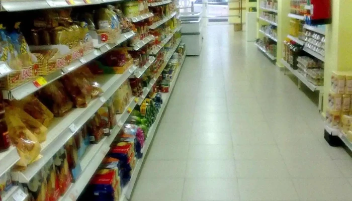 Supermercados Charter - 13-15
